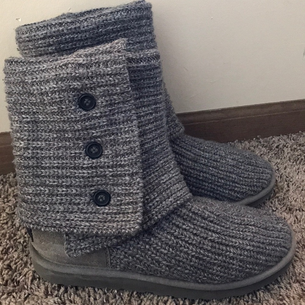 UGGS